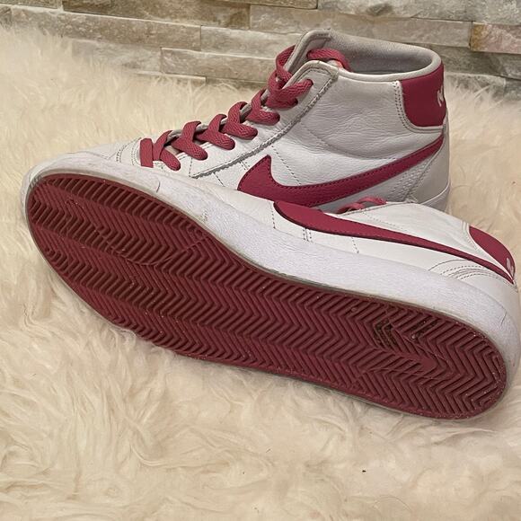 Nike Blazer Mid '77 Vintage W 11.5 M 9.5 | White & Noble Red Pink, Retro Leather - Picture 7 of 9
